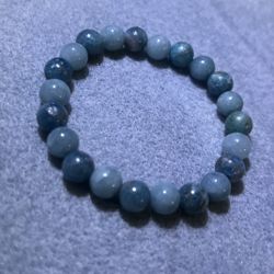 Elegant Azure Beaded Bracelet 