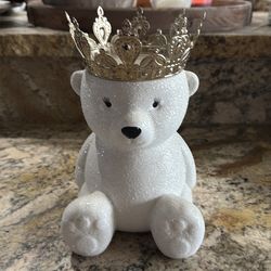 Bath and body white glitter, polar bear three wood candle holder