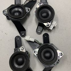 2006-2010 LEXUS IS250 XE20 OEM RIGHT FRONT PASSENGER SIDE DOOR AUDIO TWEETER