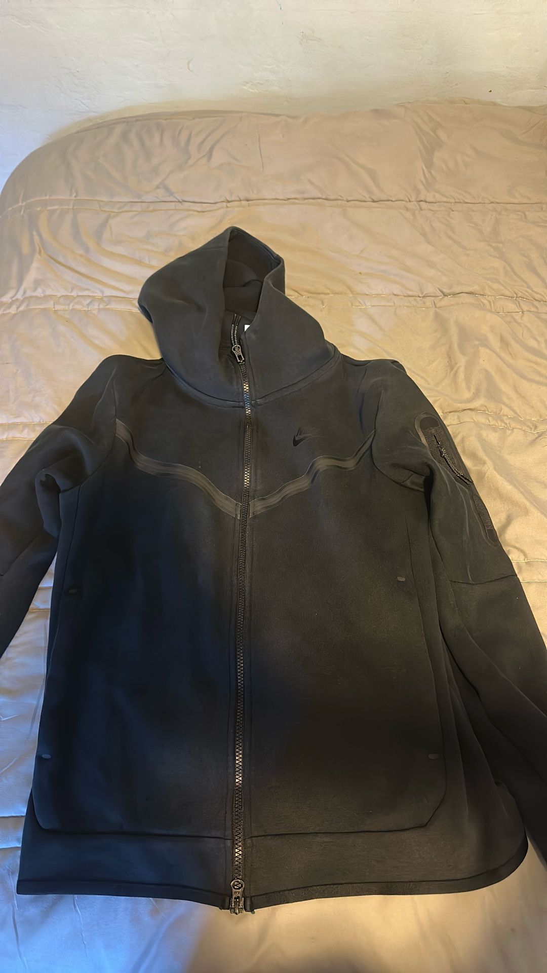 Nike Tech Fleece Size M 