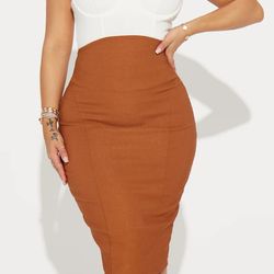 High Waisted Midi Skirt ! Size Small