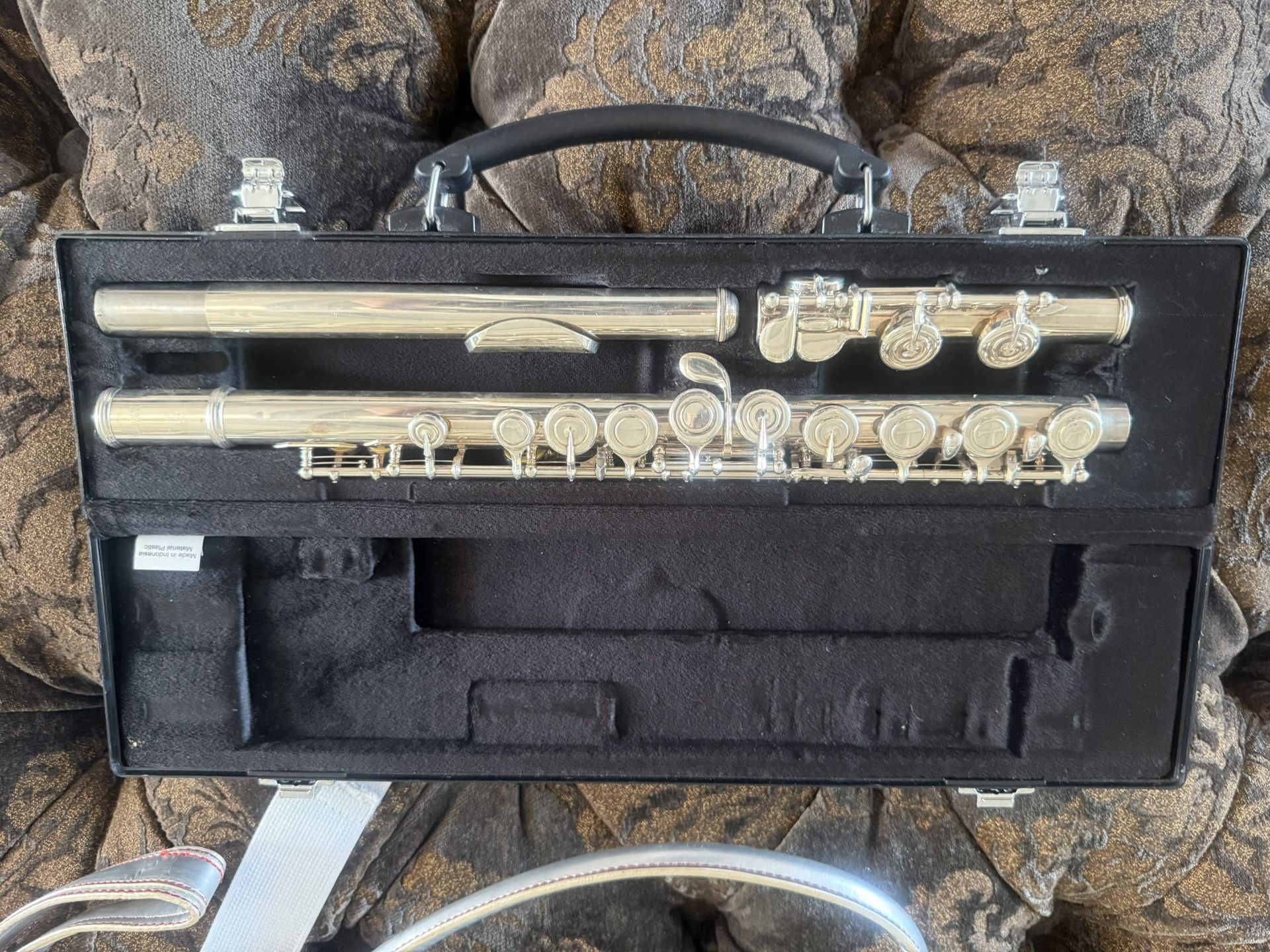 Yamaha YFL-222 Student Flute