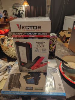 Vector 1600 Amp Jump Starter 15 Watt USB 30 Watt C Cord Charger 