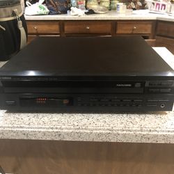 Yamaha 5 Disc Player