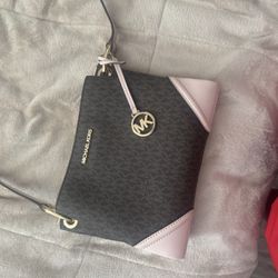 Michael Kors MK Logo Crossbody Bag Brown & Blush Pink – Gold Hardware