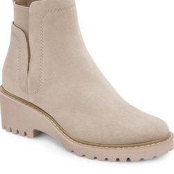 Chelsea boots with a ribbed platform for women, with a high and thick heel, non-slip, with a suede skin without cords and fashionable, military style
