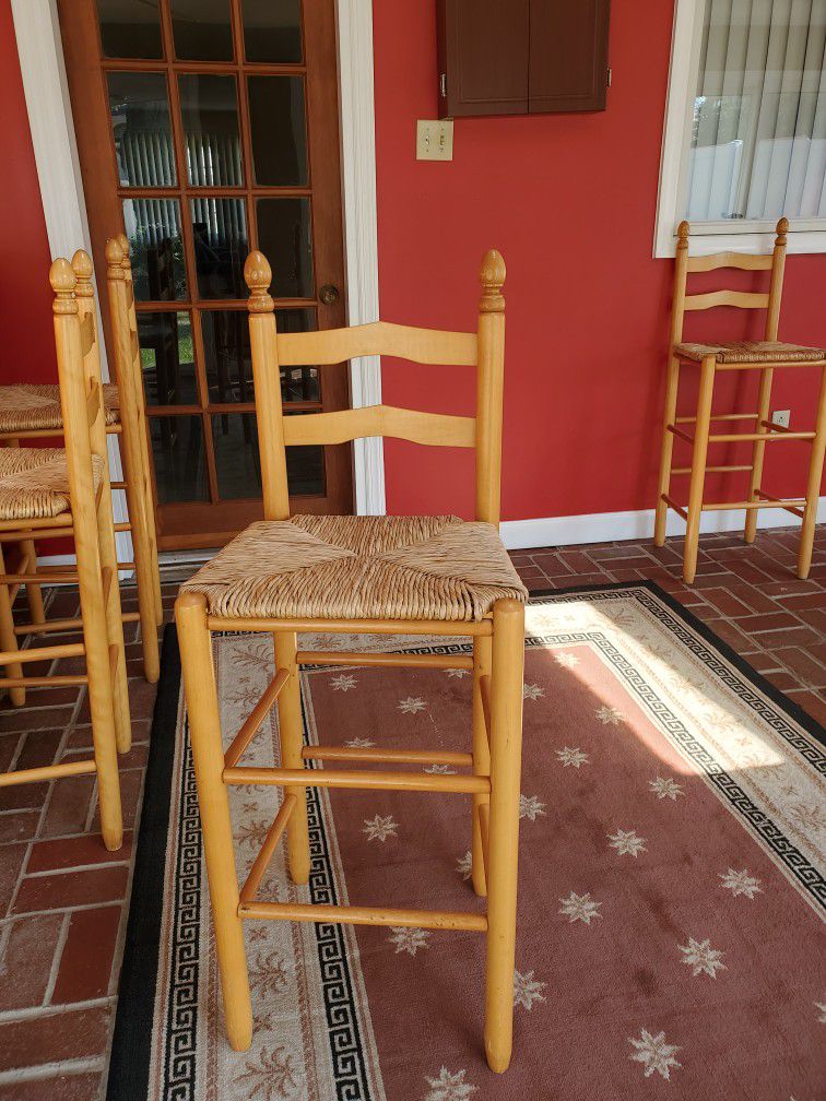 4 Wooden And Wicker Bar Stool Chairs