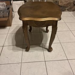 Gold Accent Table Pick Up Today Or Tomorrow 