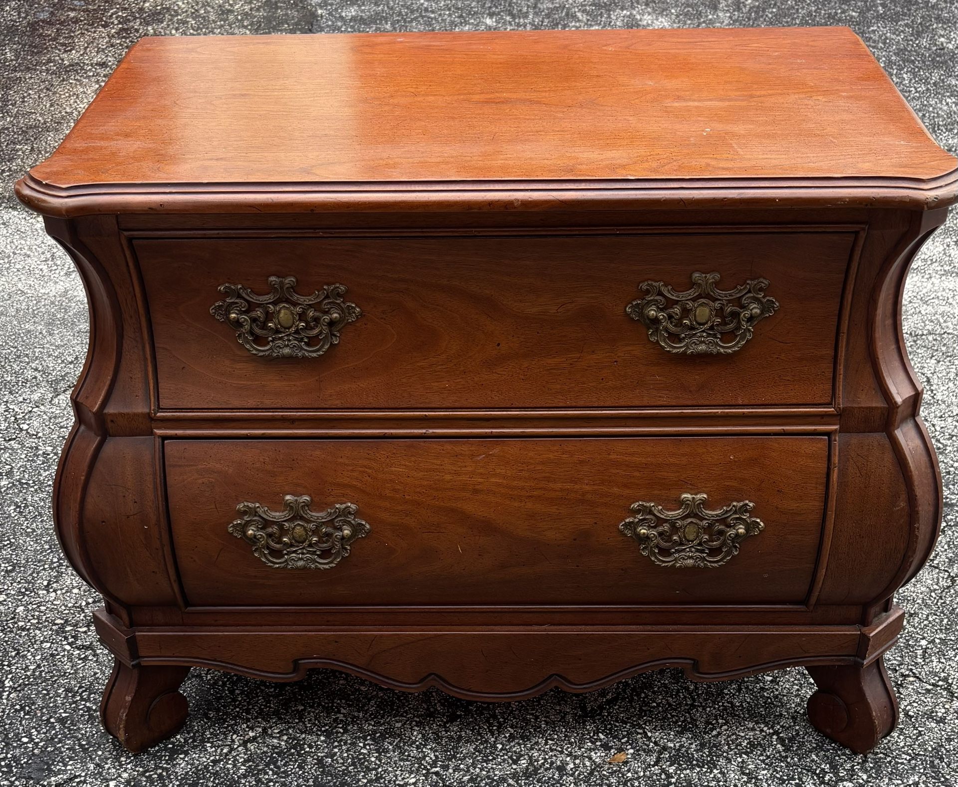 Hendredon Italian Louis XV Cherry Wood Bombay Bedside Chest
