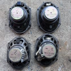2000-2004 Mustang Speakers
