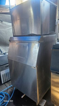 500 lb Ice machine