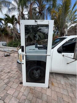 Commercial door