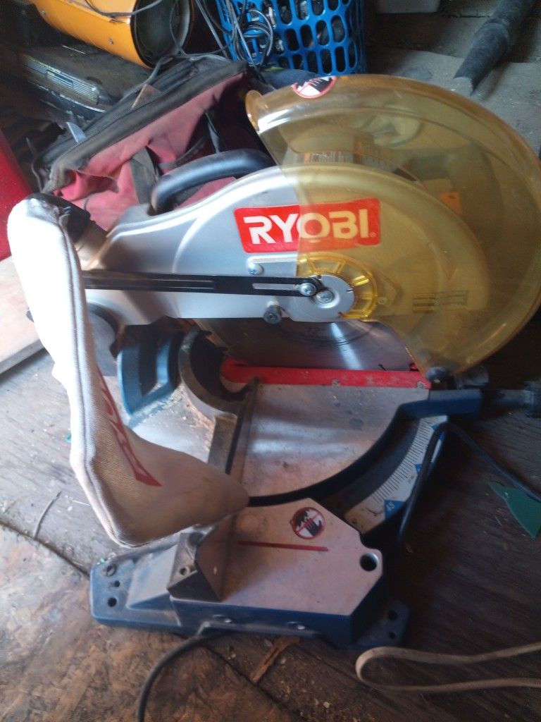 Compound Miter Saw Ryobi