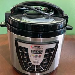 pressure cooker $35