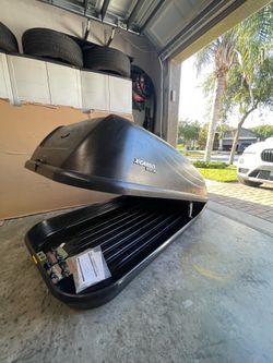Thule/Sears X-Cargo Sport 20 rooftop box with keys
