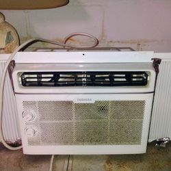 Window Air Conditioner