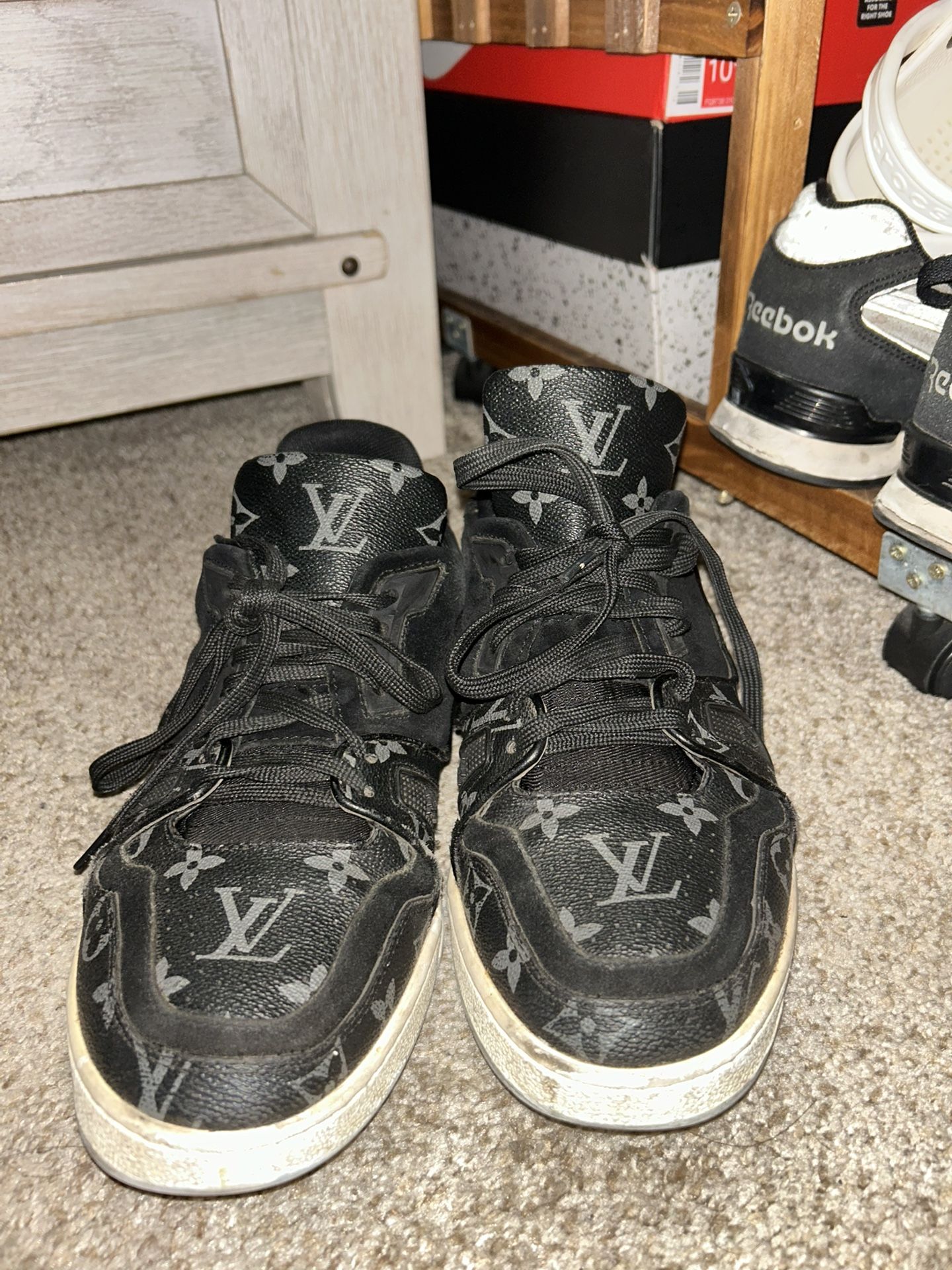 LV Shoes Size 9.5