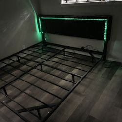 King Size Bed Frame With Head Board 