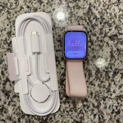 Apple Watch Series 9 GPS 45mm Rose Gold With  Band & Charger  Never used Apple warranty until end of February 2026