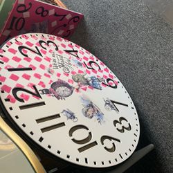 Alice Non Working Clock