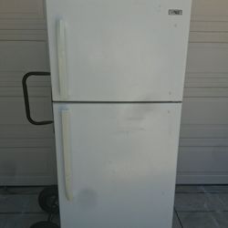 Apartment Size Fridge Artic King