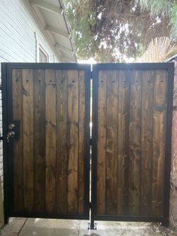 Side gates,fences