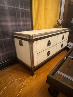 Pottery barn ludlow media chest