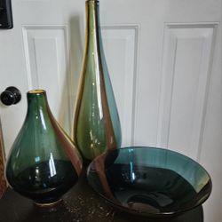 Pier 1  Decorative Decor 3. Piece  Set ( $110 Value )