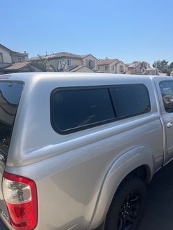 Camper shell
