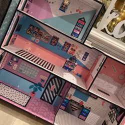 LOL Doll House