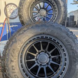 I'm selling a set of NEW rims for TOYOTA, CHEVY, NISSAN, and others.