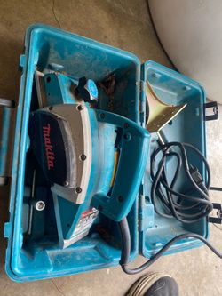 Makita power planer