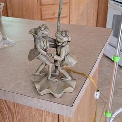 Vintage Dancing Frogs On A Lilly Pad