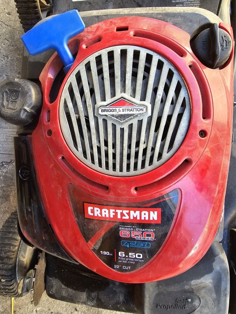Craftsman Powered By Briggs And Stratton 650 Series 190cc 22 In Cut Lawnmower