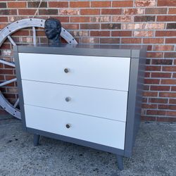 Mid Century Modern Style Dresser 