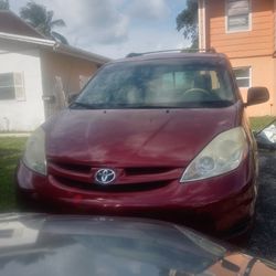 Toyota Ciana 2009 Car Parts 