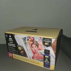 Arteza Fabric Paint