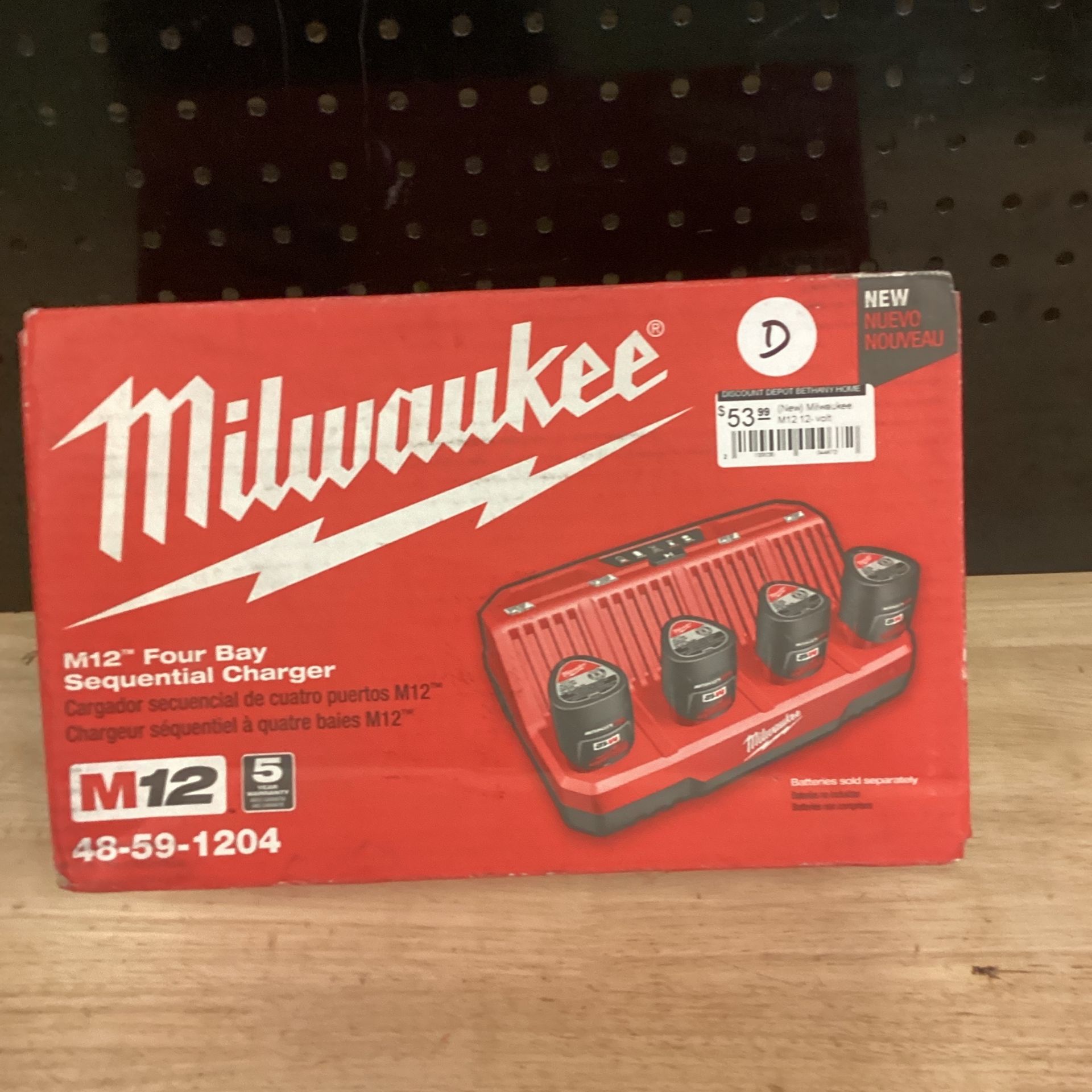 Milwaukee M12 12- volt Lithium-Ion 4-Port Sequential Battery Charger