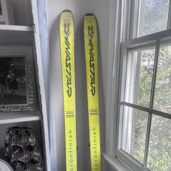 Skis 