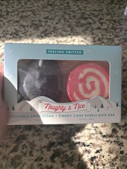 Feeling Smitten Naughty & Nice Bath Gift Set