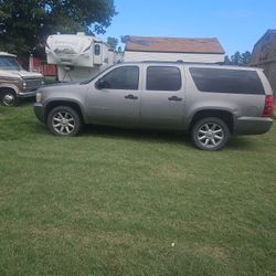 2008 Chevrolet Suburban (contact info removed)