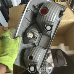 2020 Toyota tundra headlights