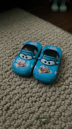 Disney Mia and Tia  cars toy
