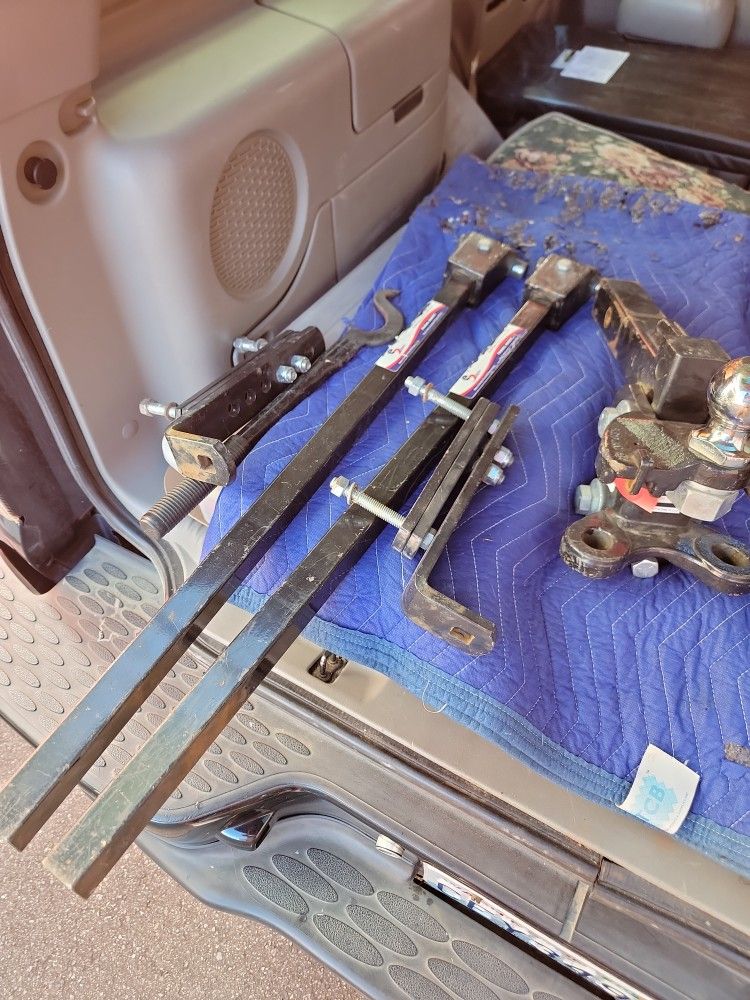 Weight Distributing Hitch