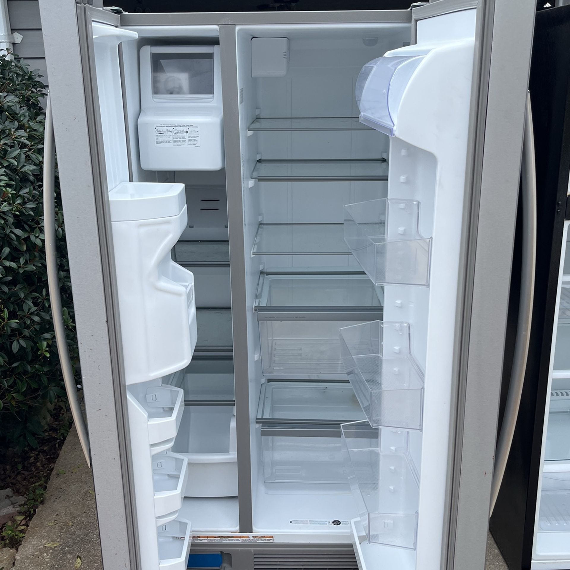 Refrigerator