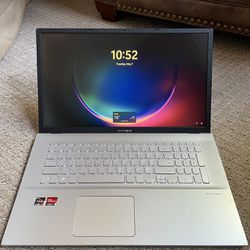 Asus Vivobook Laptop 17”