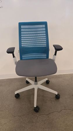 Steelcase Think Chair V2