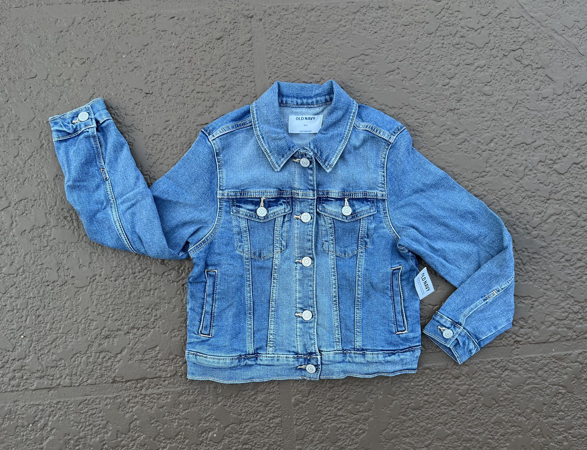 Brand new Old Navy kid’s jean jacket, size medium (8)