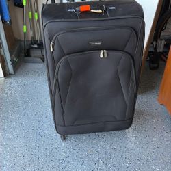 Large Luggage Ricardo Beverly Hills 