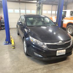 2013 KIA Optima LX   GTI. Parts